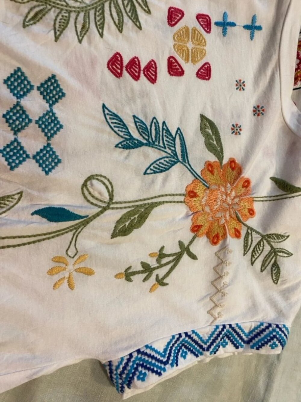 Johnny Was white embroidered short sleeve Katie relaxed draped tee - Picture 9 of 12